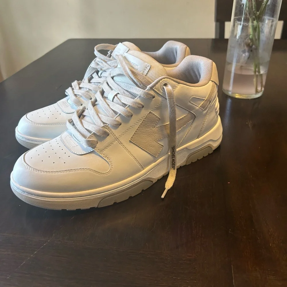 OFF WHITE OUT OF OFFICE - Picture 4 of 4